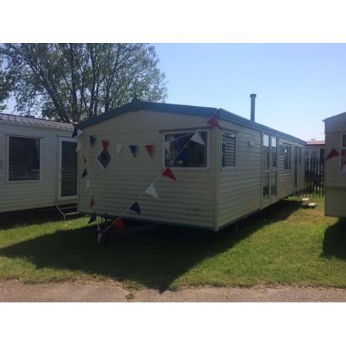 Static Caravan Nr Clacton-on-Sea Essex 2 Bedrooms 6 Berth Atlas Sorrento 2002