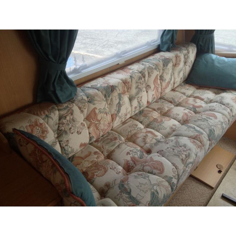 Abi award transtar 1998 caravan very good condition