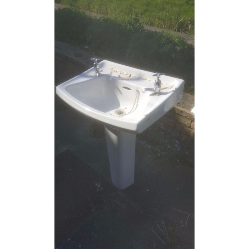Free Standing Basin with taps