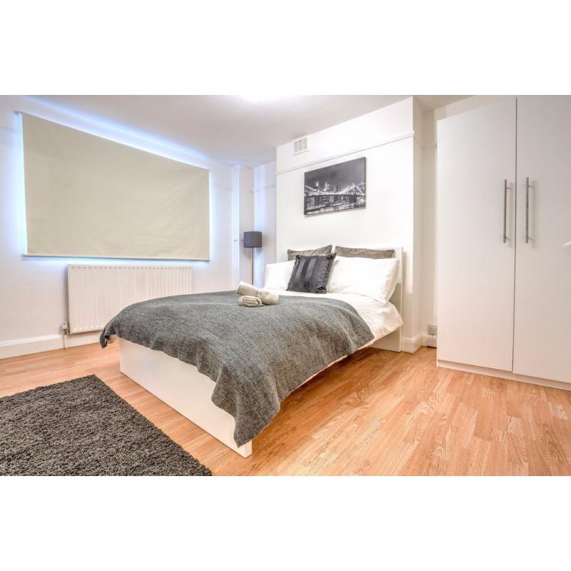 Very spacious, modern, double room MINUTES from Lambeth North! VIEW NOW!