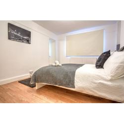 Very spacious, modern, double room MINUTES from Lambeth North! VIEW NOW!