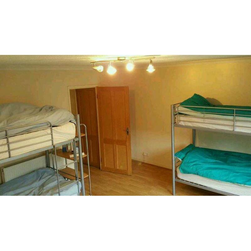 Rent bed in Woolwich Arsenal 70 per week bills included close Woolwich Arsenal Station DLR