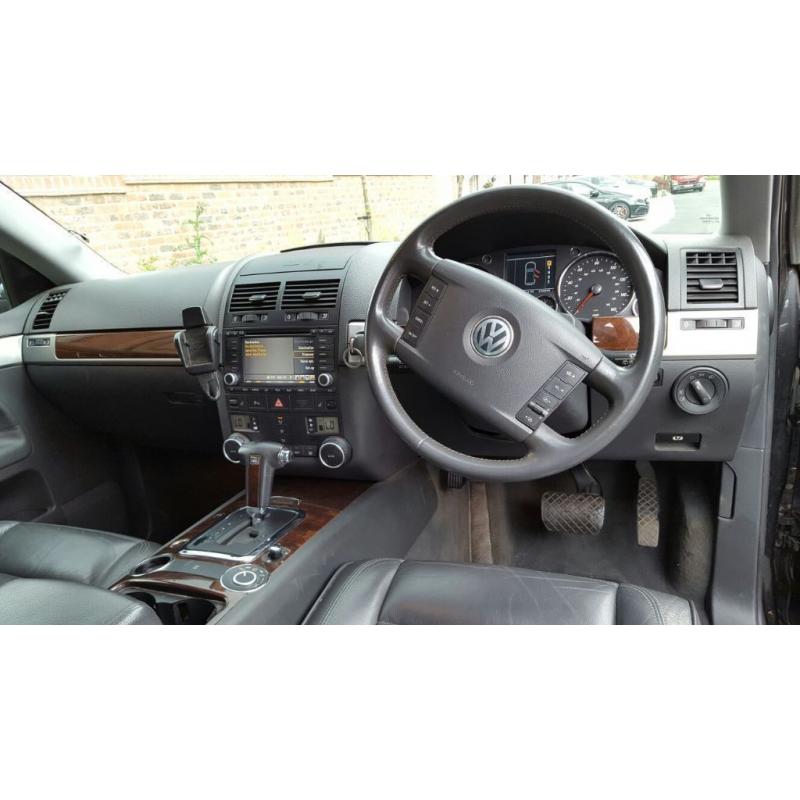 2004/04 Volkswagen Touareg R5 TDI (Diesel) Auto (4x4) - SAT NAV - BLACK - FSH - 1 OWNER - HUGE SPEC