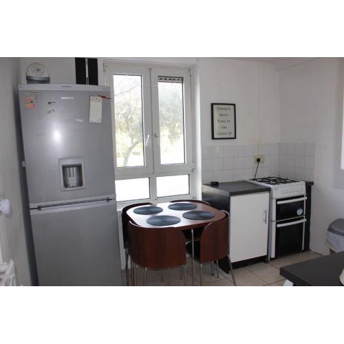 LARGE double room for ONE PERSON in ZONE 2. 820 pm