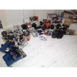 LARGE JOB LOT OF RADIO CONTROLLED R/C NITRO AND ELECTRIC CAR STUFF
