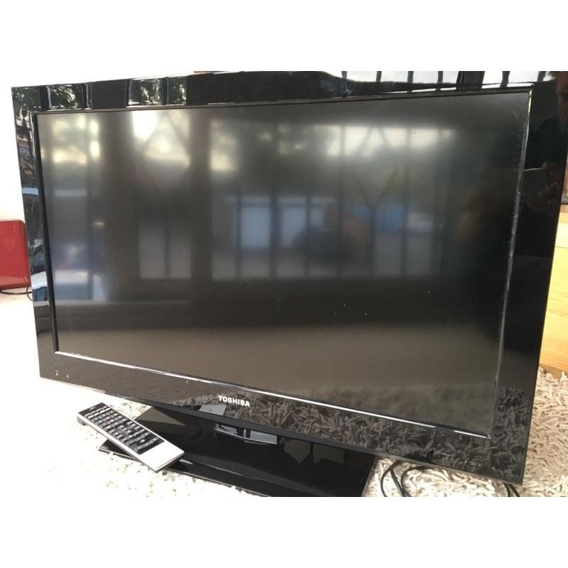 Toshiba 32" BV702 FULL HIGH DEFINITION LCD TV