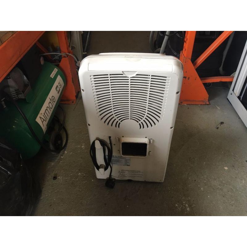 DESA AC12410EH AIRCON UNIT 2965 watt SPARES OR REPAIR