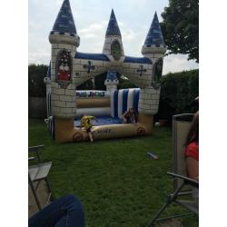 12ftx12ft bouncy castle
