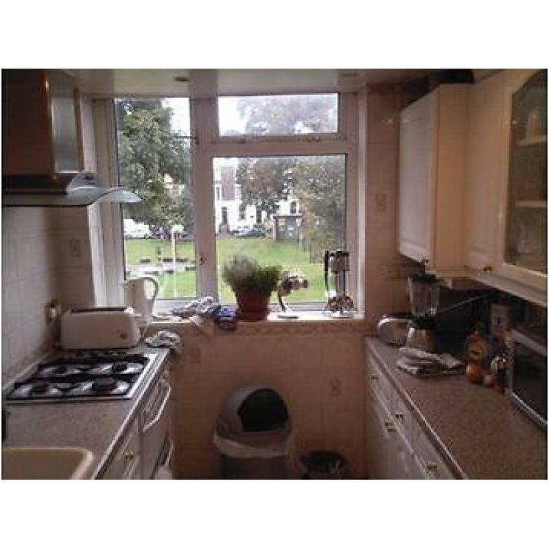 Lovely DOUBLE Near Kennington Tube Station