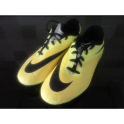 Nike Hypervenom Football boots size 4
