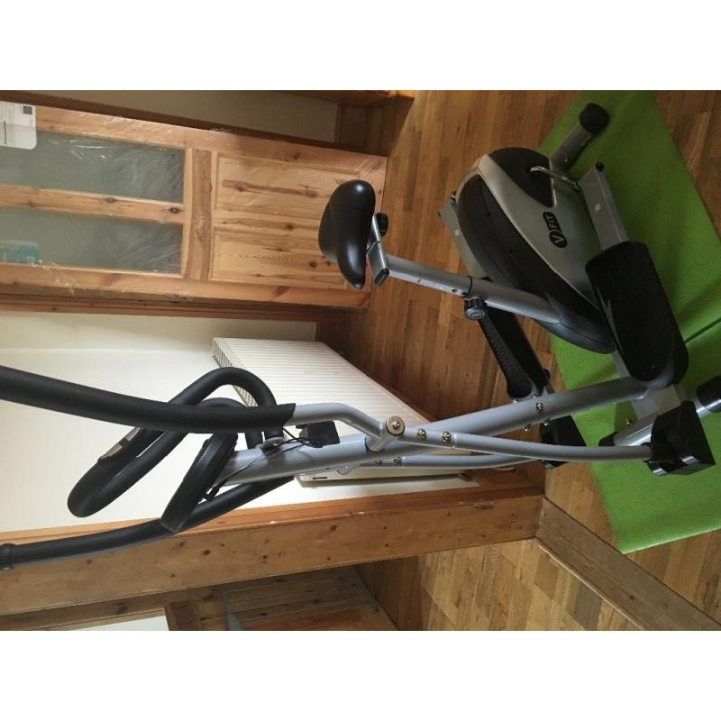 Cross trainer