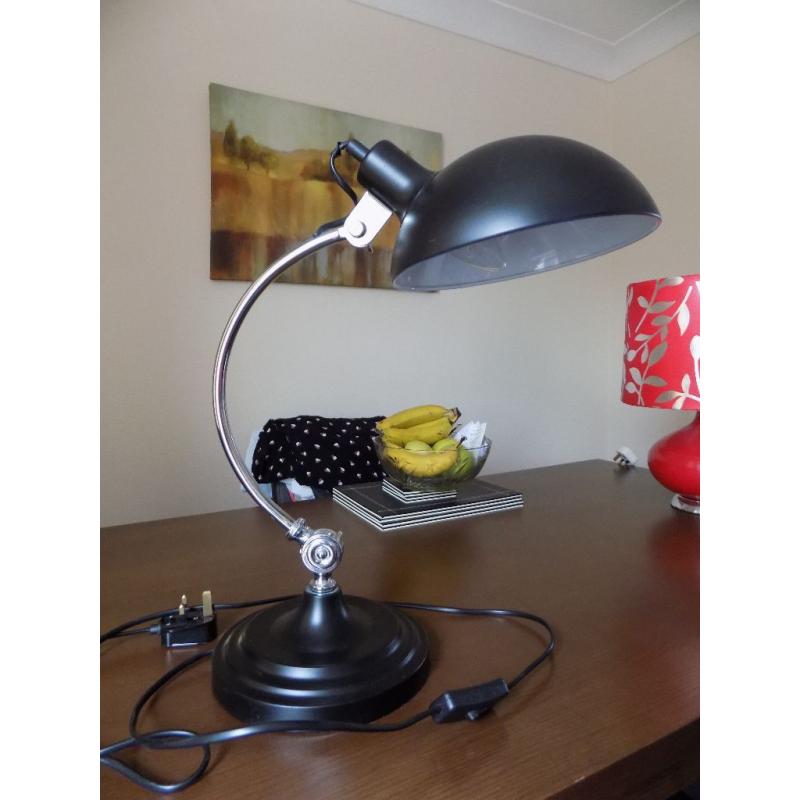 Black desk lamp