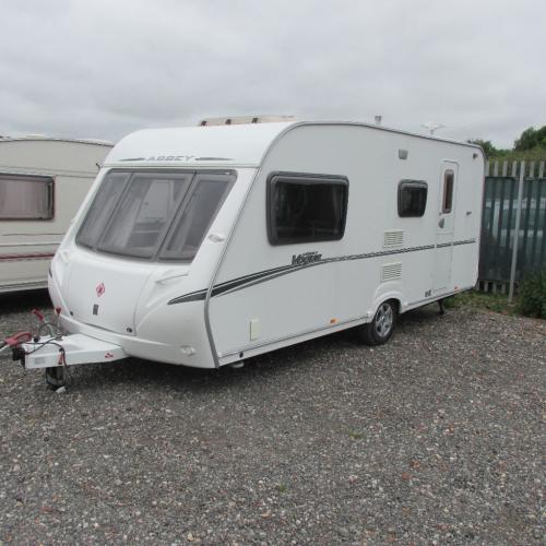 ABBEY VOGUE 2006 CARAVAN