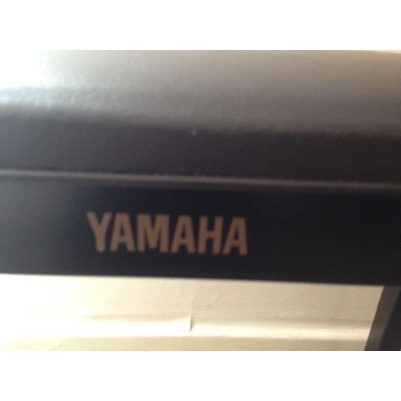 Yamaha seat