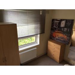Great Location Bright Single Room shared lounge kitchen Shoreditch Haggerston Dalston Kingsland road