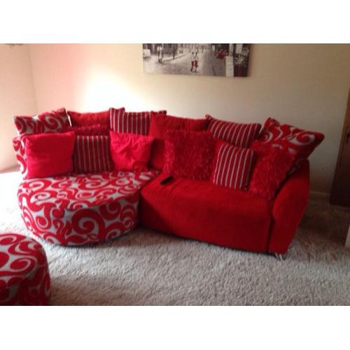 D.F.S 3 piece suite