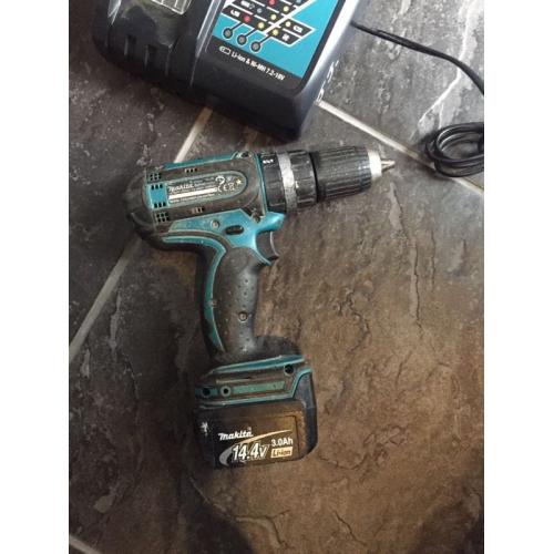 Makita lithium ion hammer drill - cordless 3.0ah battery