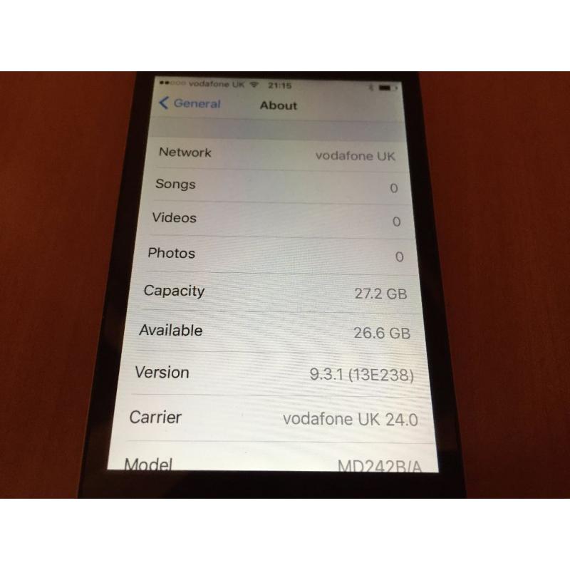 Apple iPhone 4s - 32Gb on Vodafone-Lebara