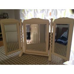 Shabby chic mirror