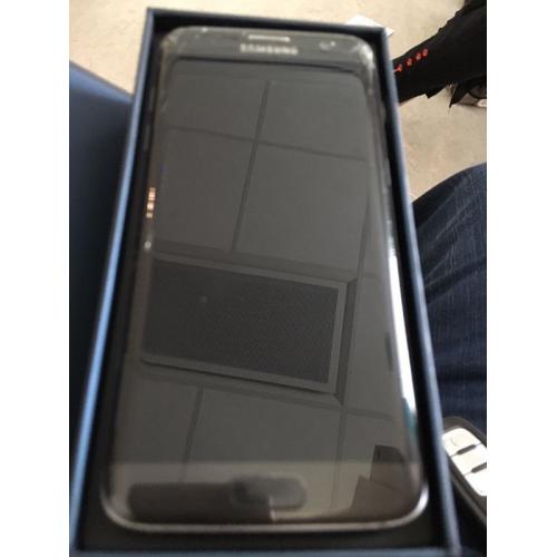 Samsung s7 edge cracked screen only top still use