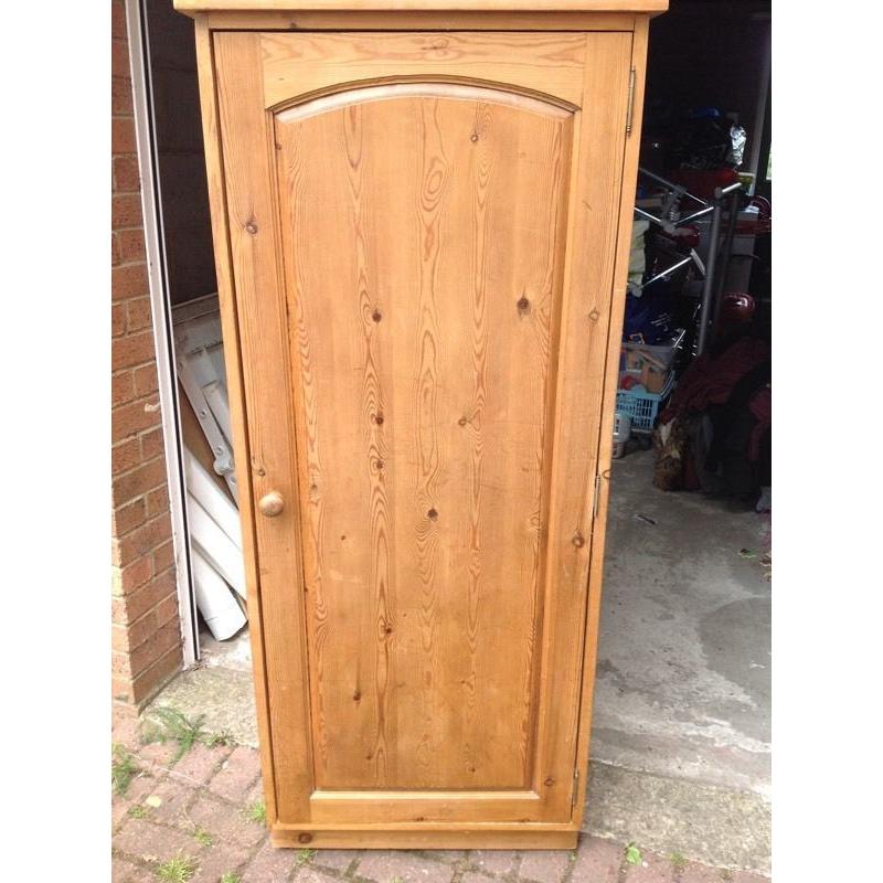 Pine wood wardrobe