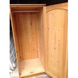 Pine wood wardrobe