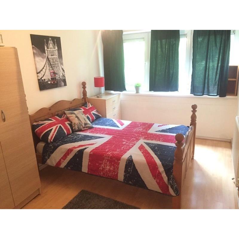 Perfect double/twin room available in archway 190 pw all bills included No fees and