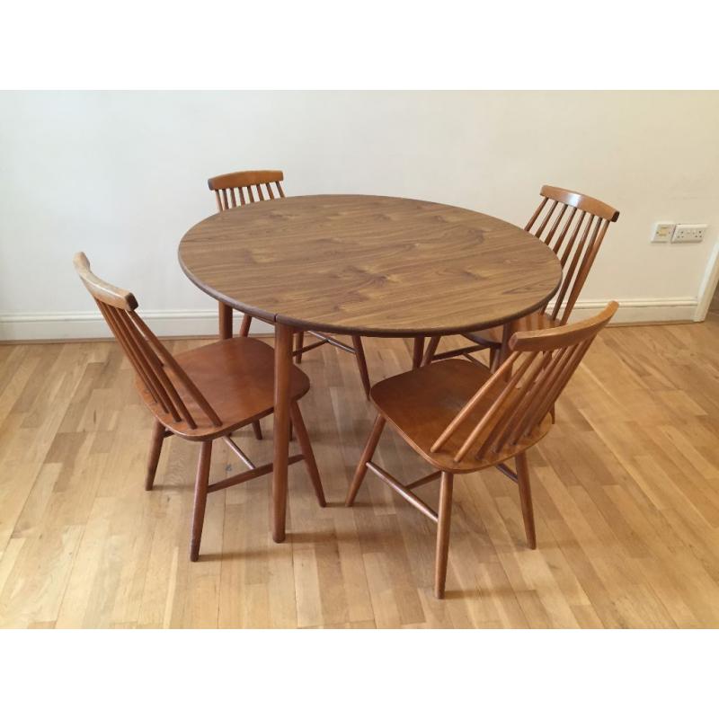 Vintage dining table and 4 chairs