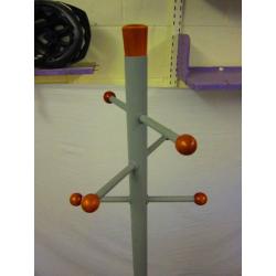 Coat stand . Could be taken apart .