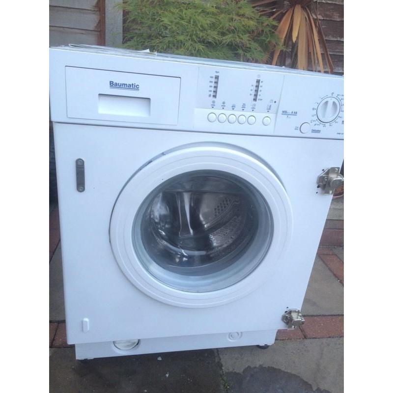 Baumatic integrated washing machine