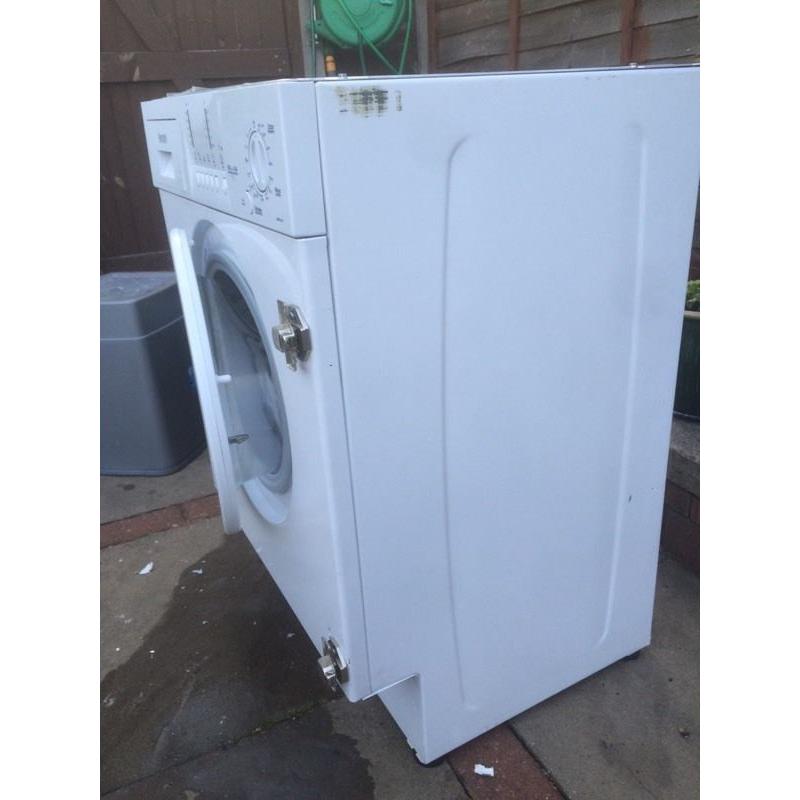 Baumatic integrated washing machine