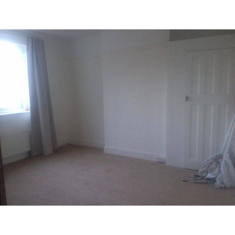 SPACIOUS and BRIGHT DOUBLE ROOM in BRAND NEW HOUSE !! ALL BILLS INCLUDED