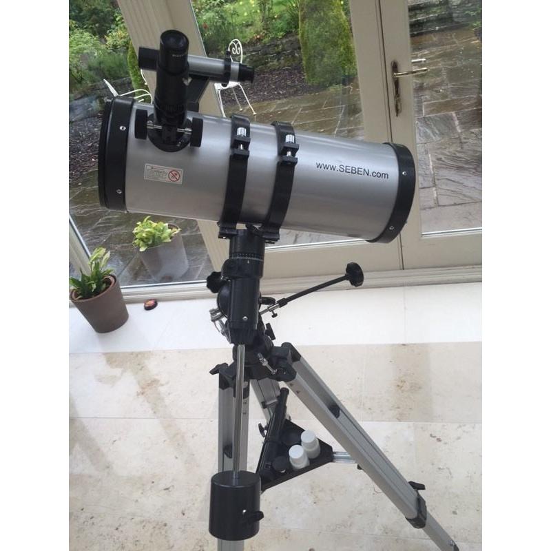 Telescope and extendable tripod