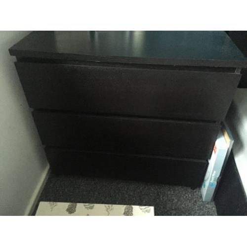 Chest of draws black
