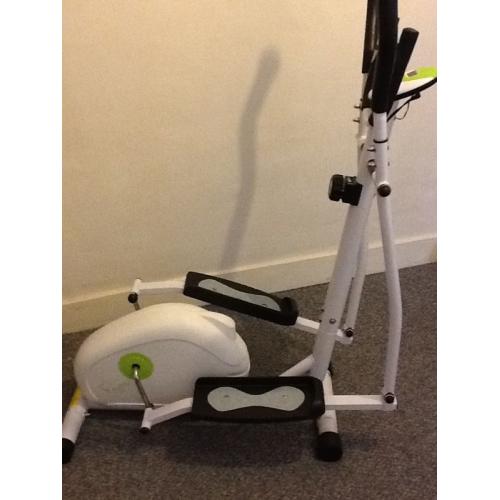 Davina cross trainer