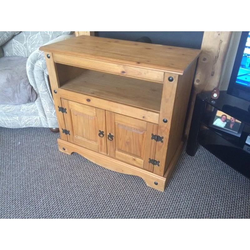 TV/storage unit (pine)