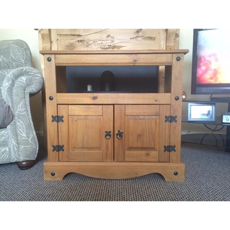 TV/storage unit (pine)