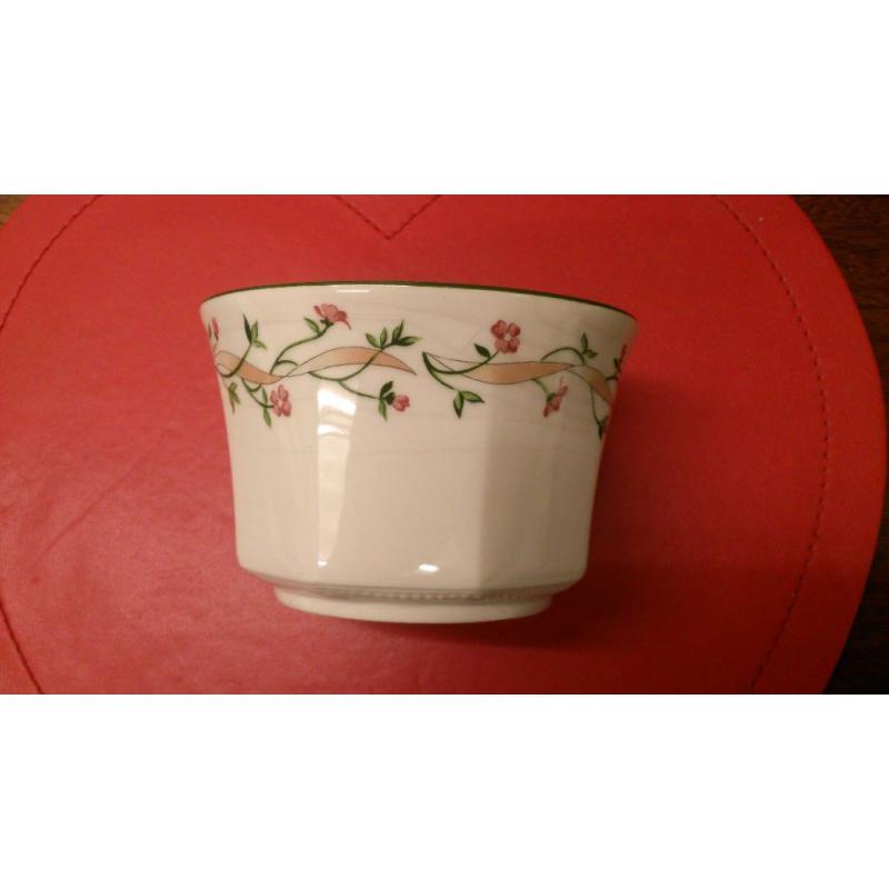 Eternal Beau by Johnson Brothers England