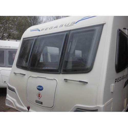 bailey pageant bologna 2 fixed bed 4 berth