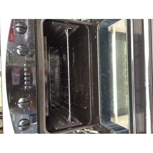Belling electric integrated double oven and grill.