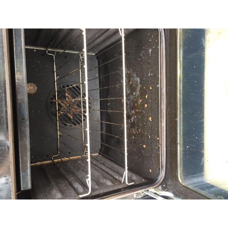 Belling electric integrated double oven and grill.