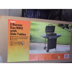 Gas BBQ with side table
