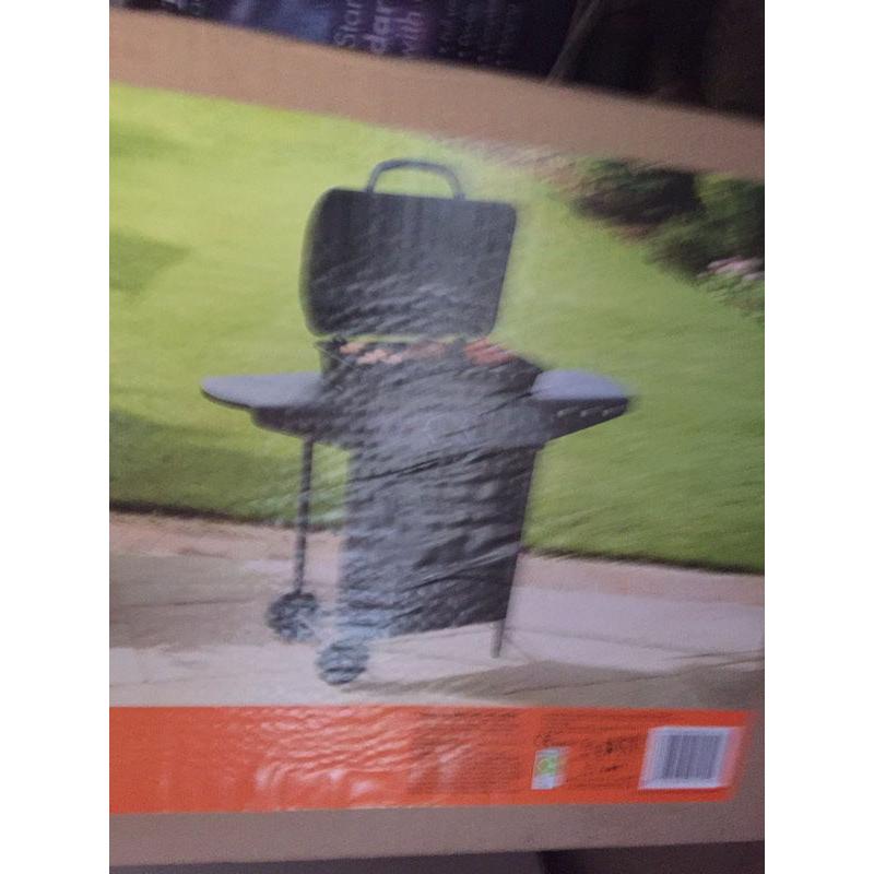Gas BBQ with side table