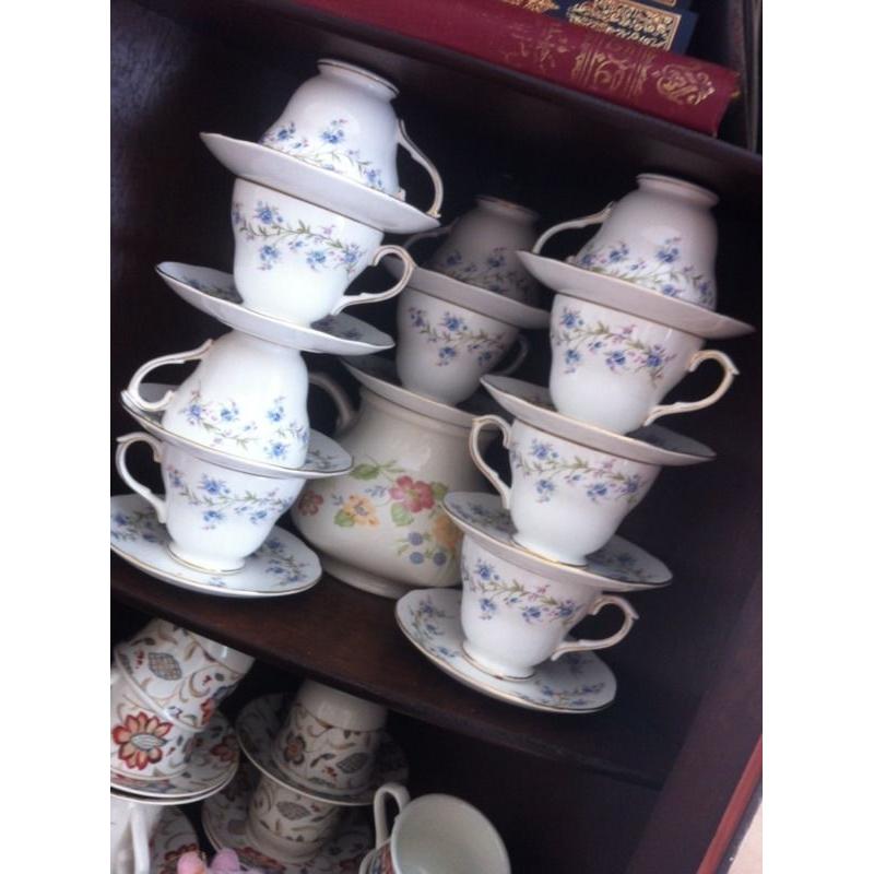 Tea cups (vintage)