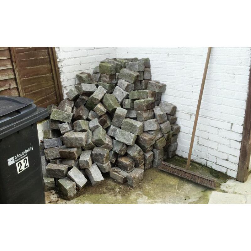 Granite setts cobbles x 345