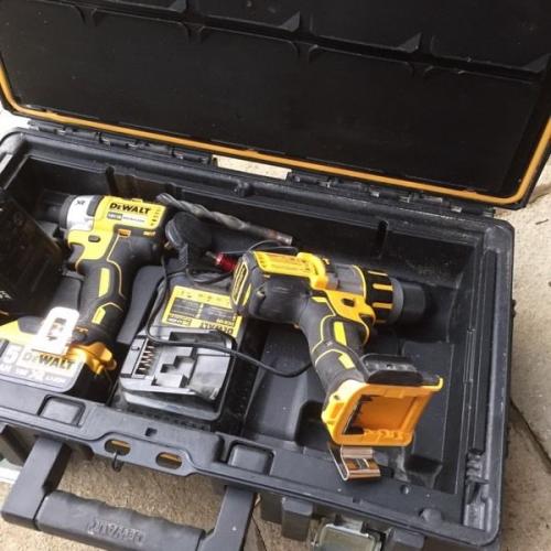 Dewalt 18v twin 5ah brushless