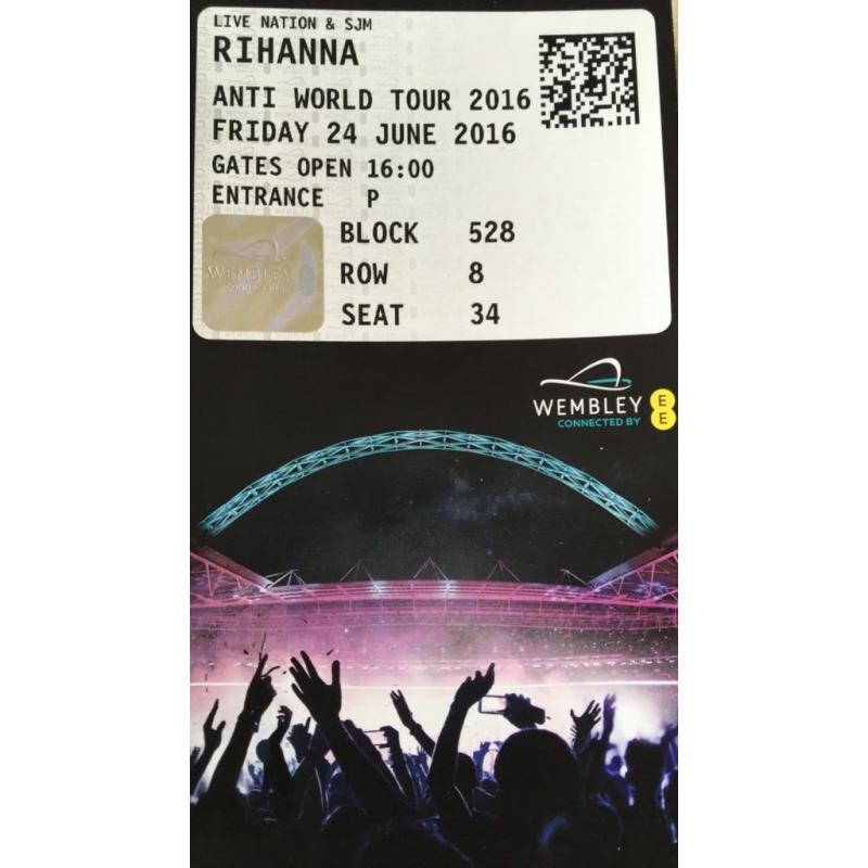 Rihanna FT Big Sean @ Wembley Stadium VERY CLOSE STAGE VIEW