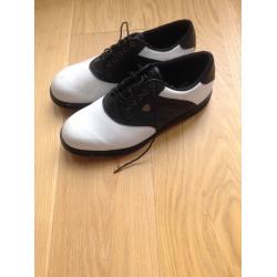 Men's golf shoes-size 8