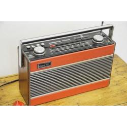 Vintage "Roberts" R800 Radio