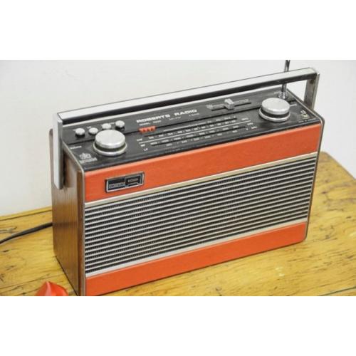 Vintage "Roberts" R800 Radio